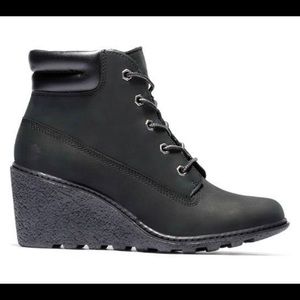 ONLY WORN TWICE Timberland Black wedge boots